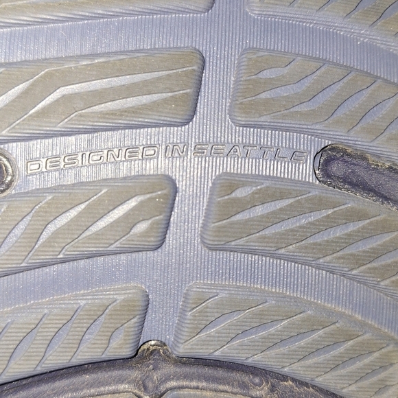 Men\'s Brooks Adrenaline GTS 23 Gray Running Shoes - . EUC main image 7